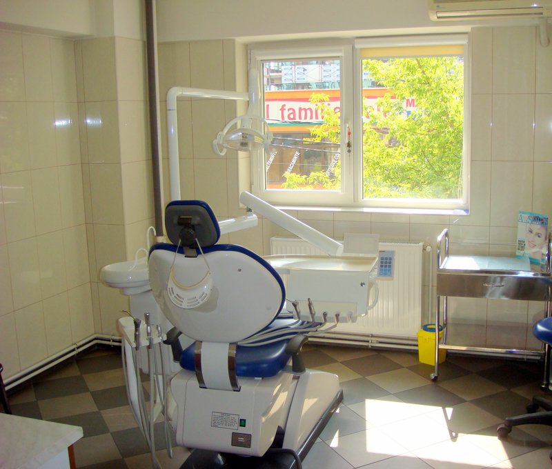 Dentist Crangasi - cabinet stomatologic